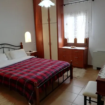 Sunshine House For 9, Cozy Set Up,verandas, Sea View. * Karterados (Santorini)