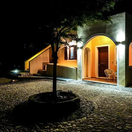 Holiday home Sunshine House For 9, Cozy Set Up,verandas, Sea View. Karterados (Santorini)